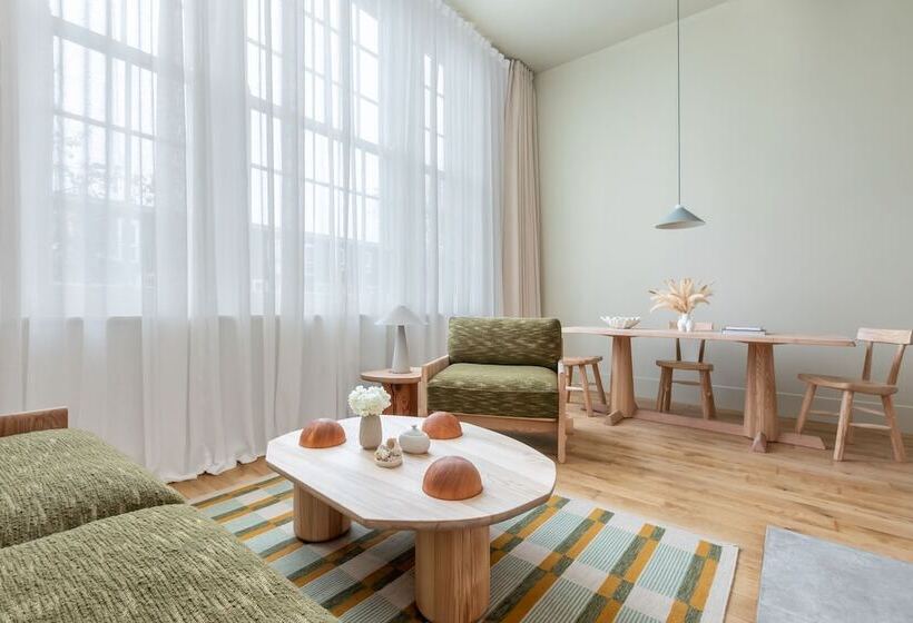 Town Hall Hotel   Shoreditch