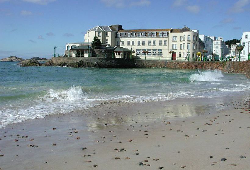 בית מלון כפרי Fort D Auvergne