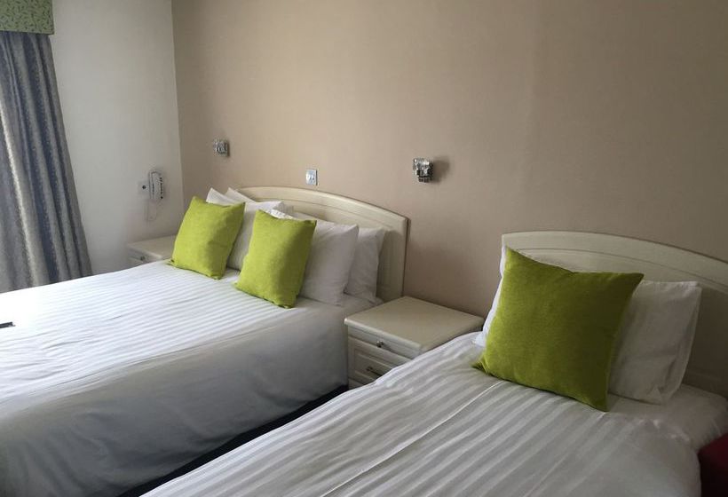 בית מלון כפרי Fort D Auvergne