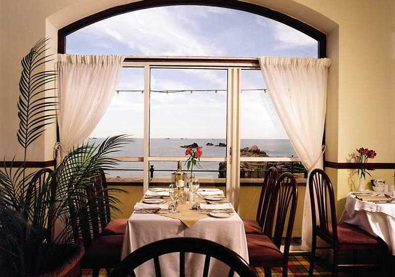 בית מלון כפרי Fort D Auvergne