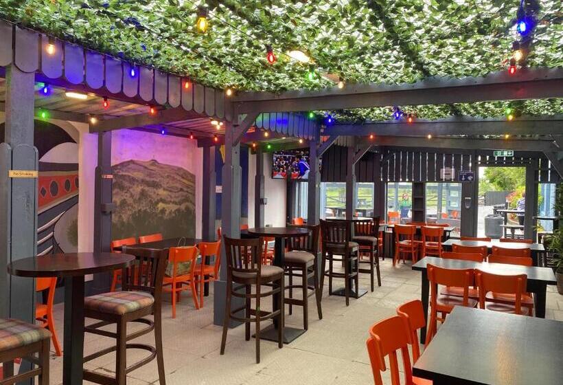 مبيت وإفطار The Leitrim Inn And Blueway Lodge