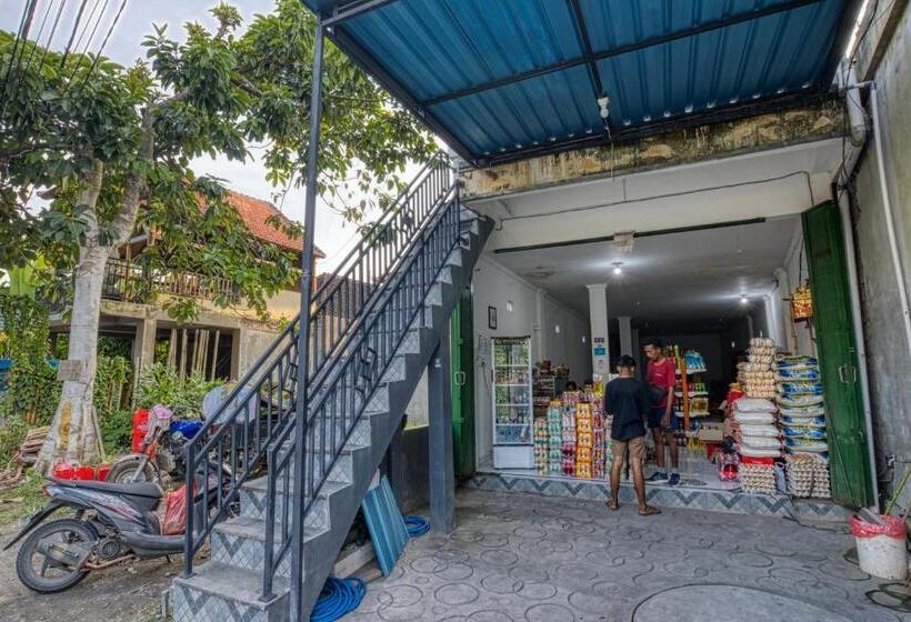 L Degus Hostel