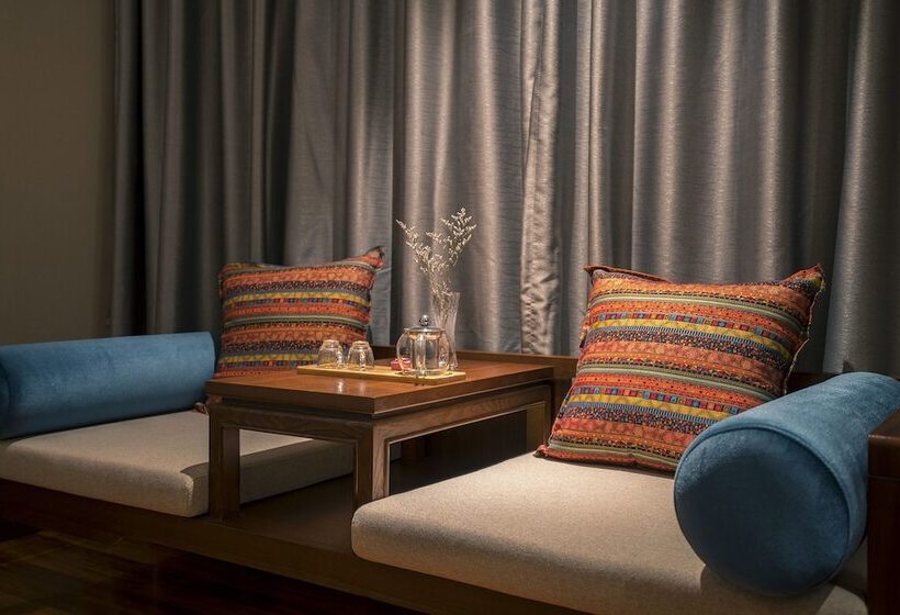 Yunman Hotel Shangrila