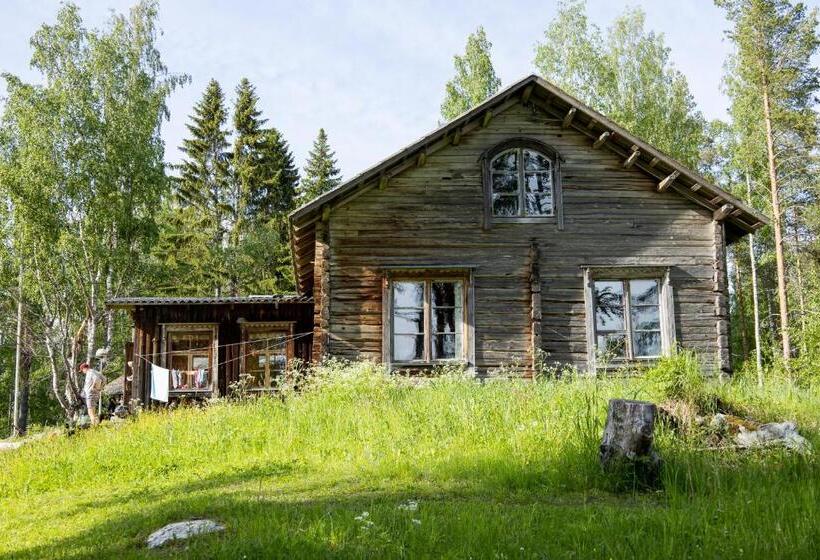 تختخواب و صبحانه Tarina Aho