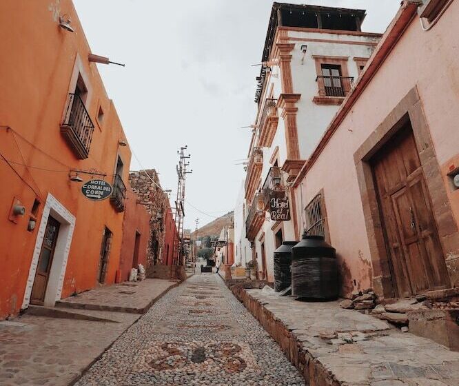 هتل Casa Grande