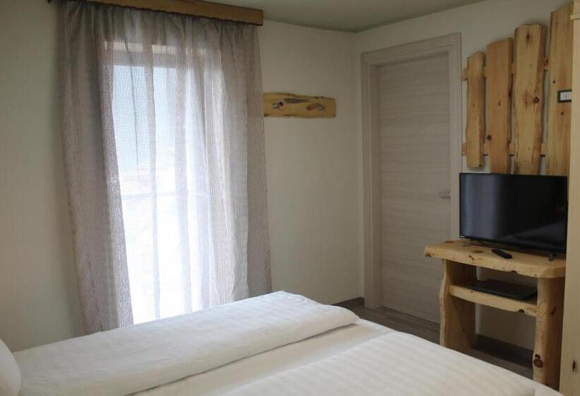 هتل Chalet Margoni