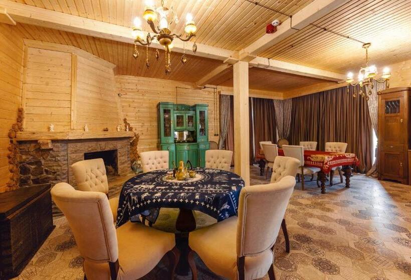 هتل Chateau Kvirike