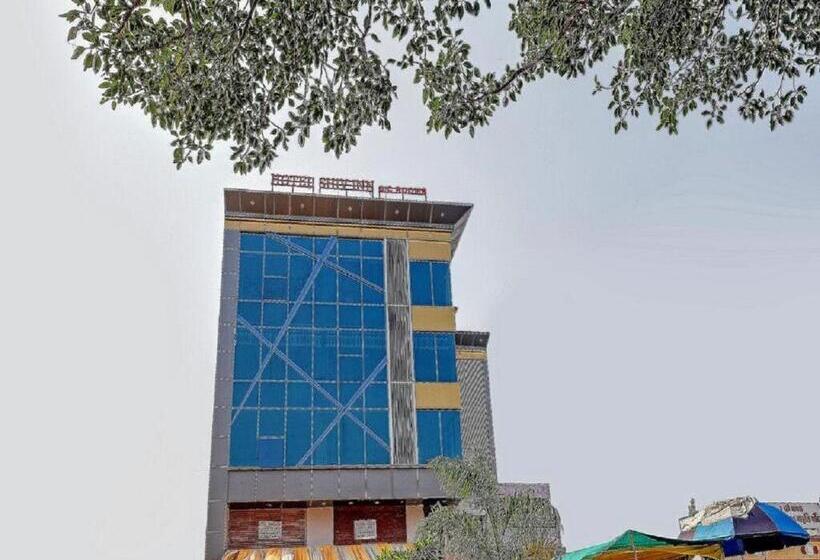 فندق Shiv Inn Vadodara