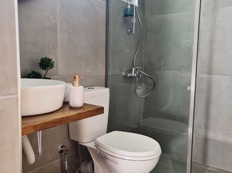 بنسيون Guesthouse Shtëpia Ime