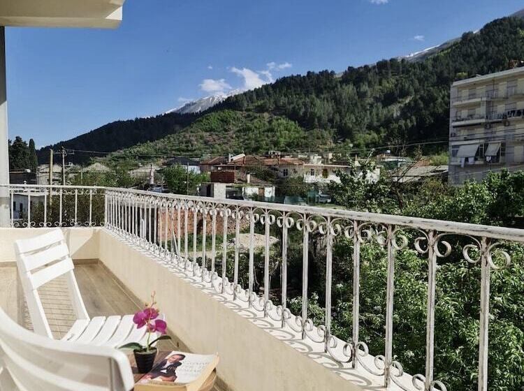 بنسيون Guesthouse Shtëpia Ime