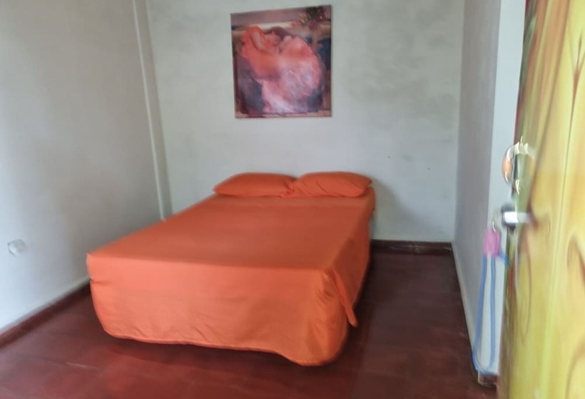 پانسیون Hostal Club Mochilero