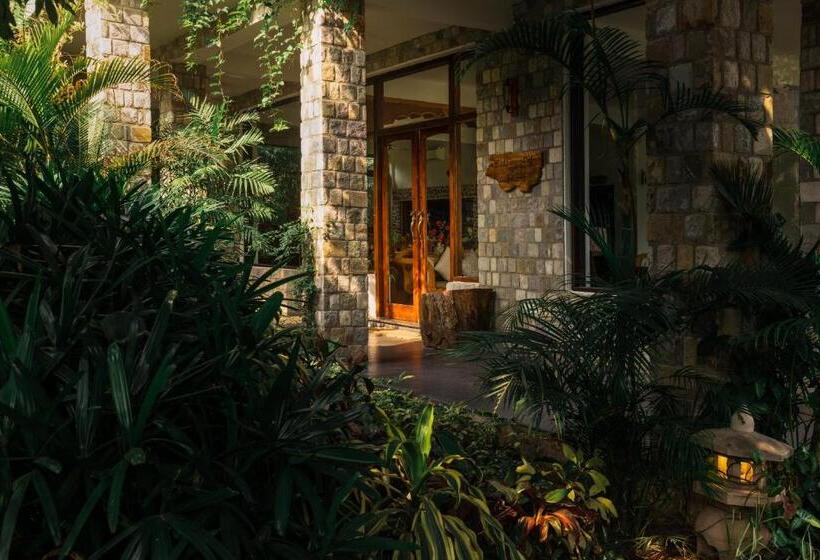 منتجع Tree Of Life Vanvilas Riveredge Corbett