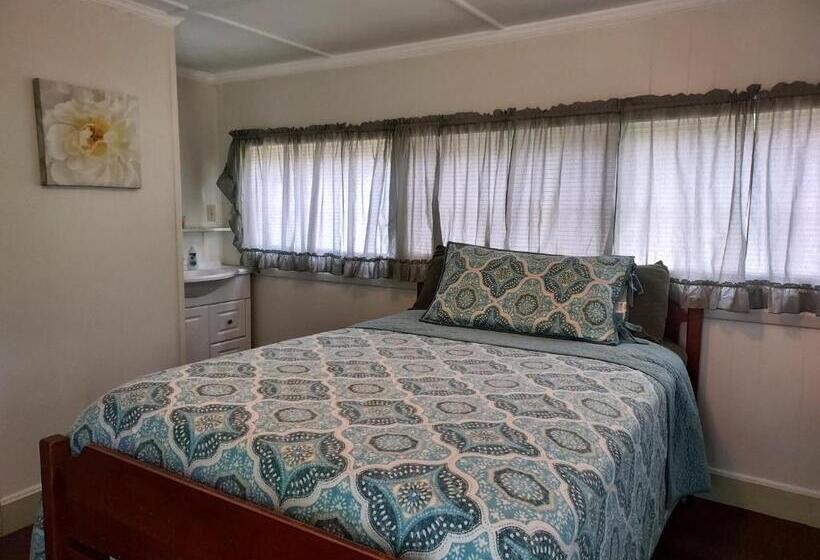 Serenity Motel