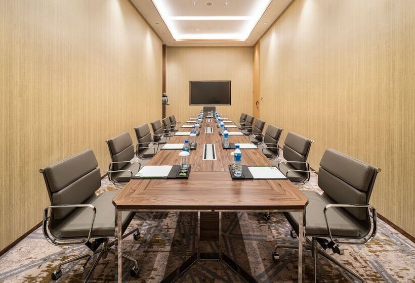 Отель Holiday Inn Tongren Wanshan, An Ihg