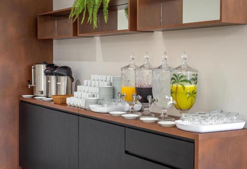 Hotel Laghetto Stilo Vita