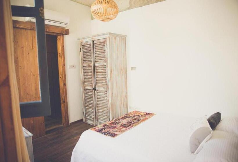 تختخواب و صبحانه The Iskemleci Guest House