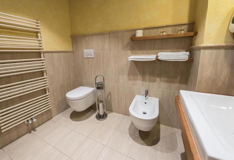 فندق Agritur Casa Fabri