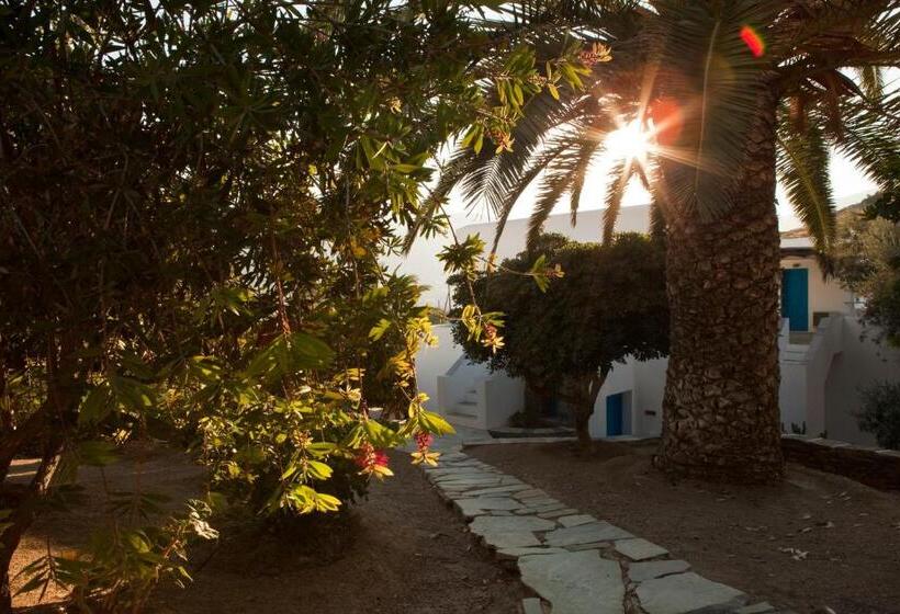 Alexandros Hotel
