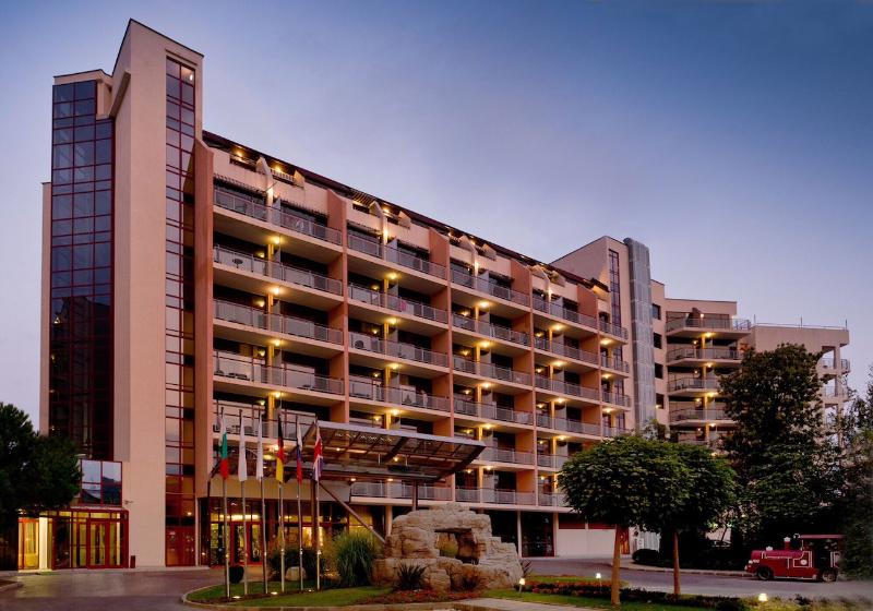 هتل Apollo Spa Resort   Ultra All Inclusive, Indoor And Outdoor Pools & Free Beach
