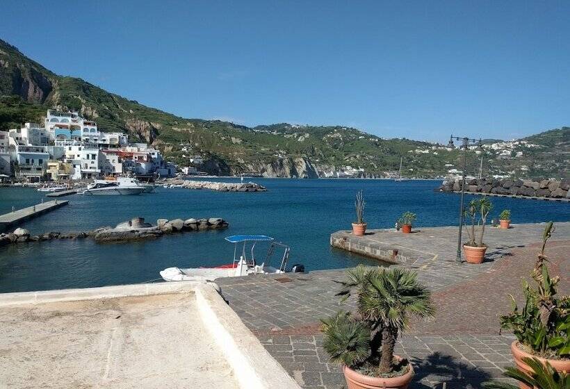 ホテル Conte  S. Angelo Bay