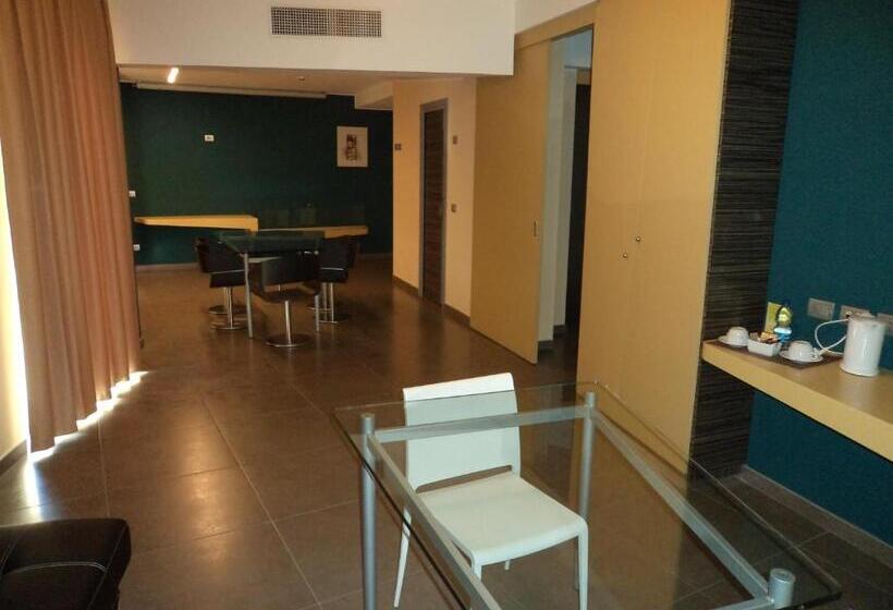 هتل Ibis Styles Catania Acireale