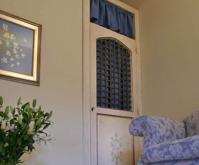 هتل Le Convivial Luxury Suites & Spa