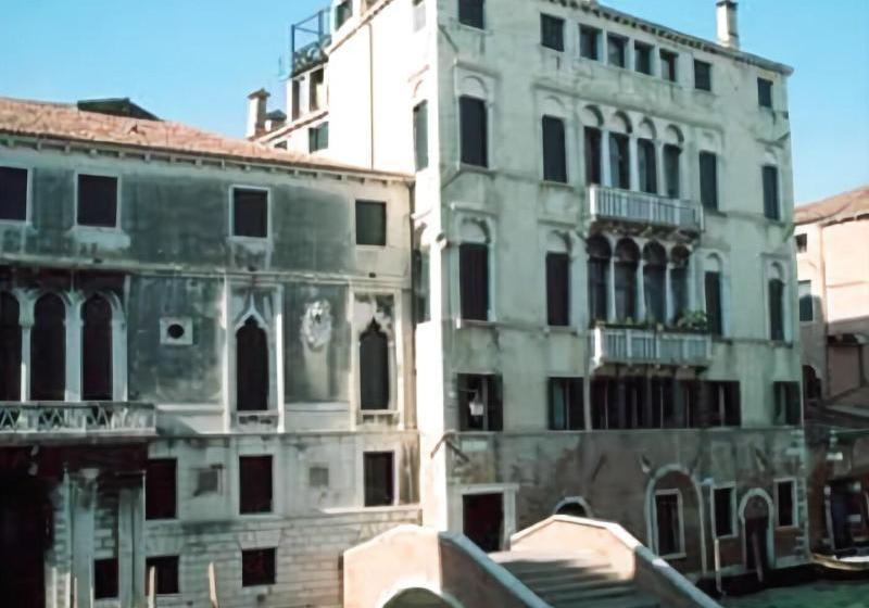 فندق Locanda Sant'Agostin
