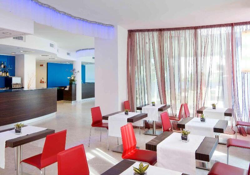 هتل Mercure Rimini Lungomare