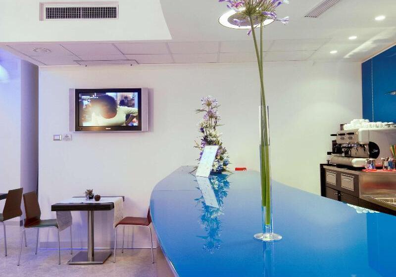 هتل Mercure Rimini Lungomare
