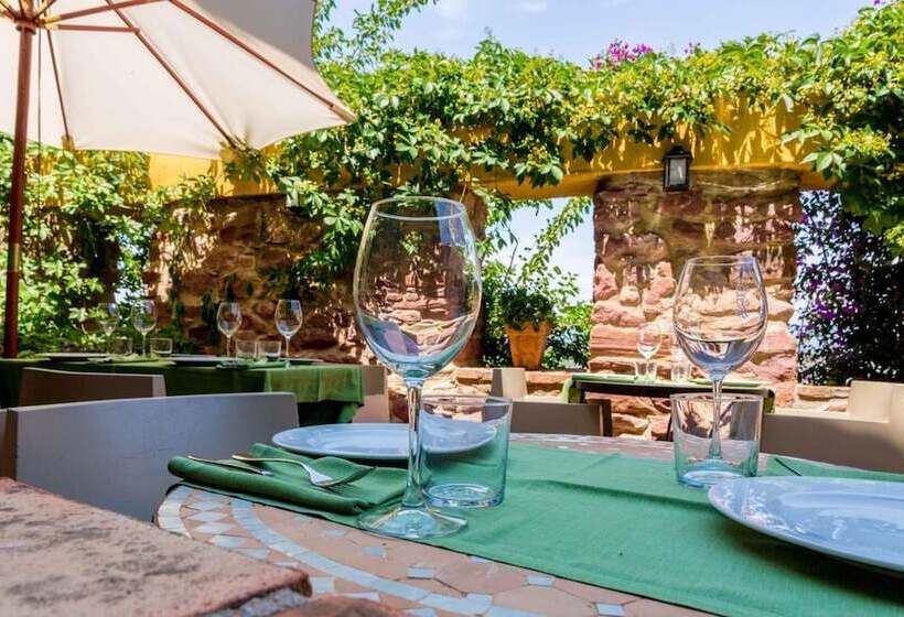 فندق ريفى El Jardín Vertical