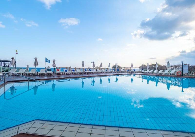 בית מלון כפרי Silva Beach