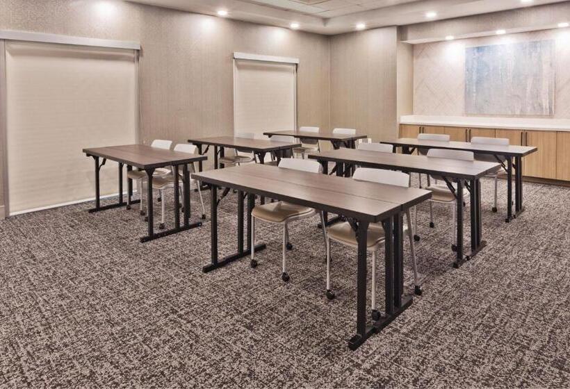 هتل Springhill Suites Birmingham Colonnade