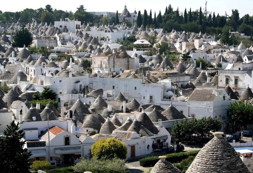 Trulli Holiday Albergo Diffuso