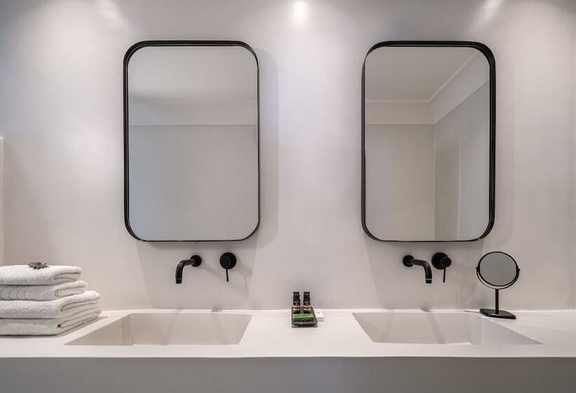 هتل Akra Suites & Spa