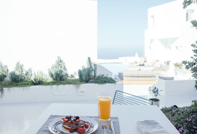 هتل Akra Suites & Spa