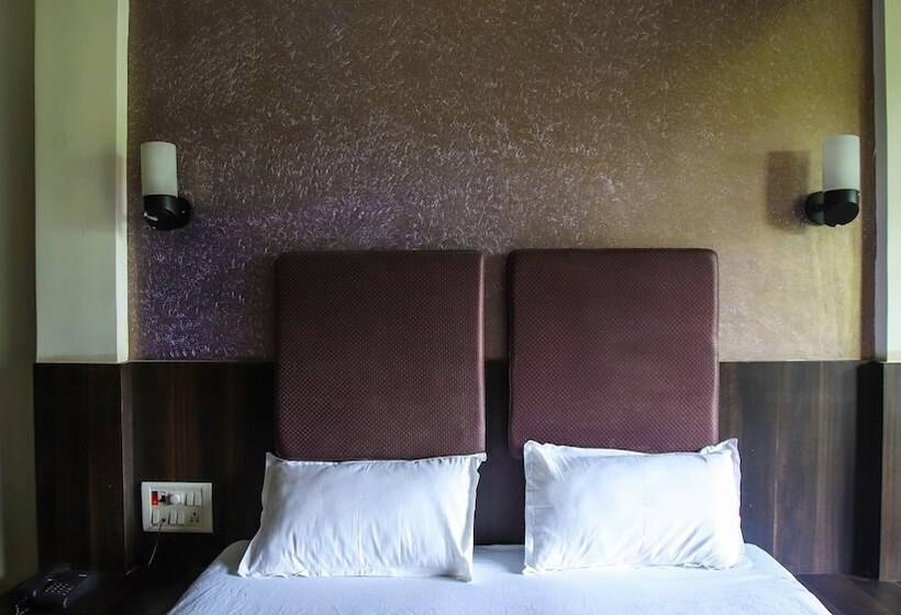 호텔 Seashell Beach Resort