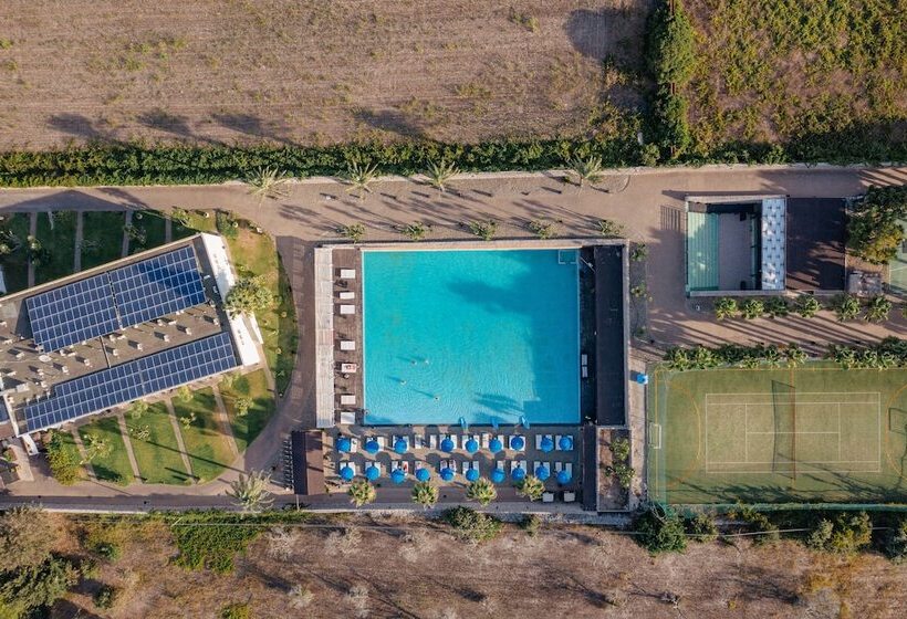 هتل Amareclub Baia Dei Turchi Resort   Adults Only