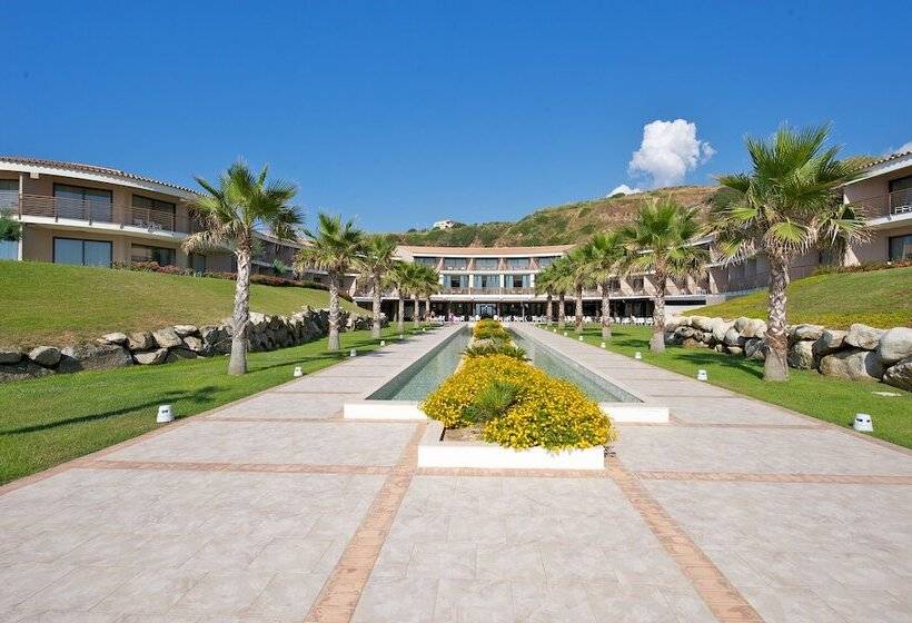 Отель Capovaticano Resort Thalasso Spa