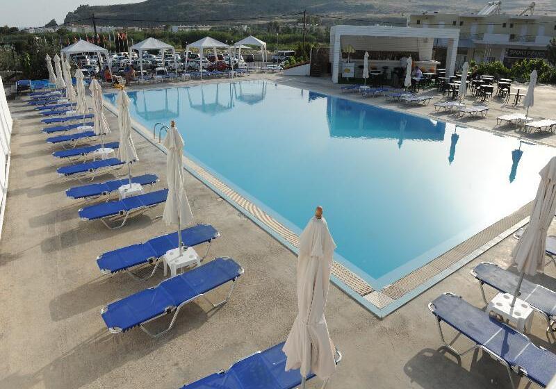 هتل Ellia Resort