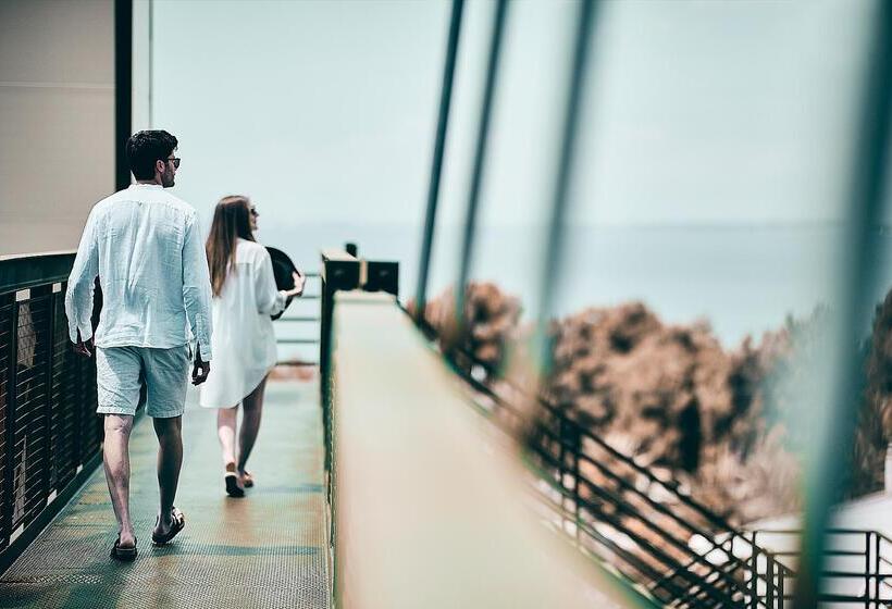 בית מלון כפרי Glavas Inn