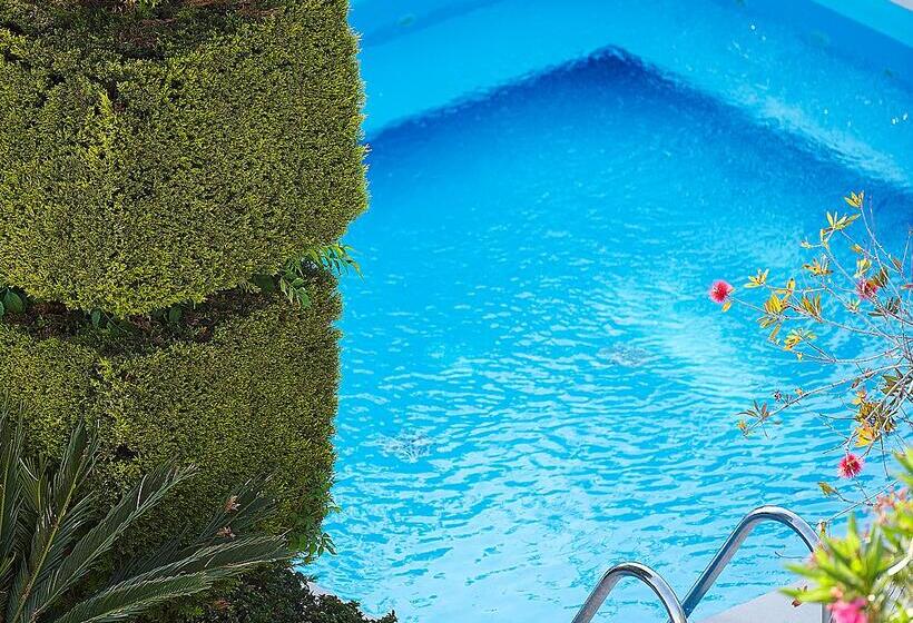 בית מלון כפרי Glavas Inn