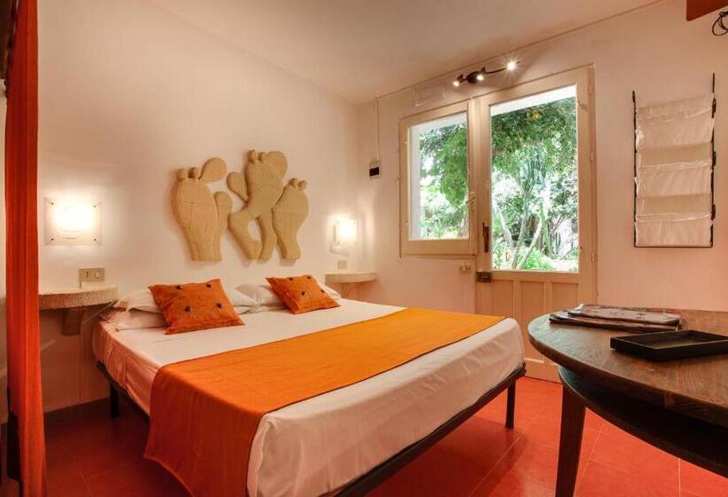 هتل L'oasi Villaggio Albergo