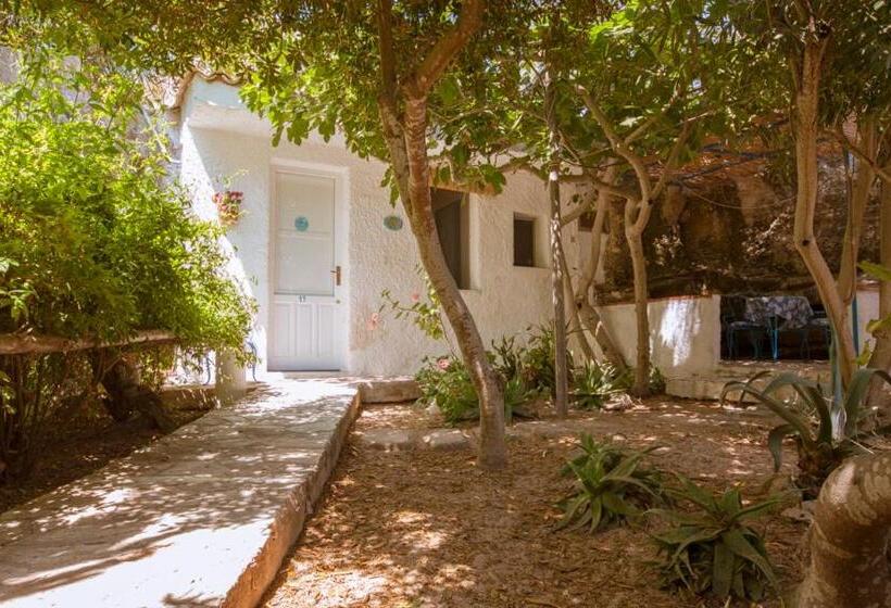 هتل L'oasi Villaggio Albergo