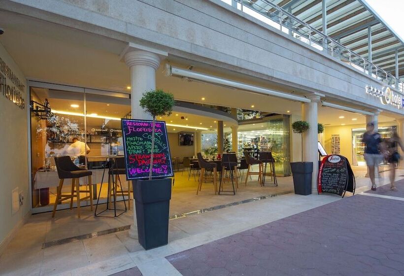 هتل Park Makarska