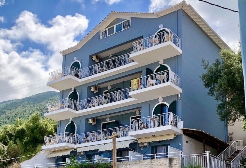 בית מלון כפרי Ponti Beach