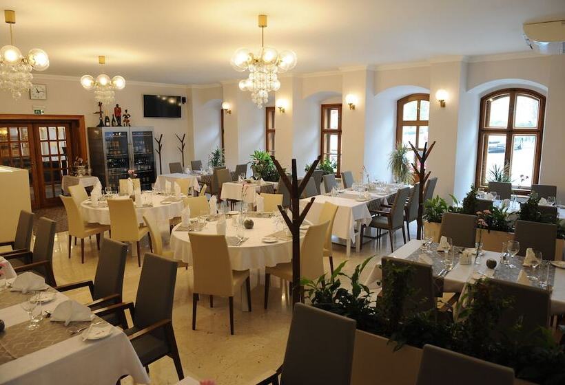 هتل Prince De Ligne