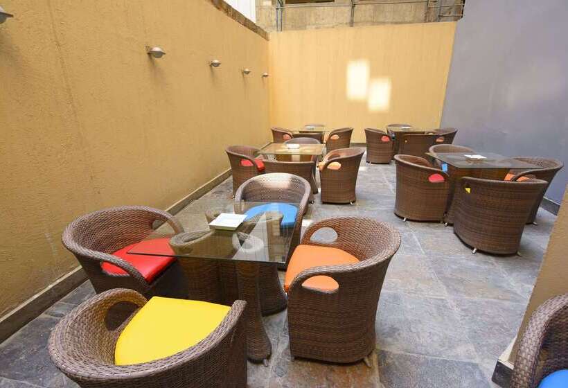 هتل Ramada By Wyndham Downtown Beirut
