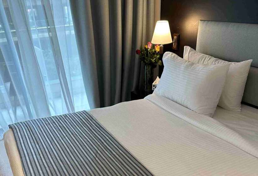 هتل Ramada By Wyndham Downtown Beirut
