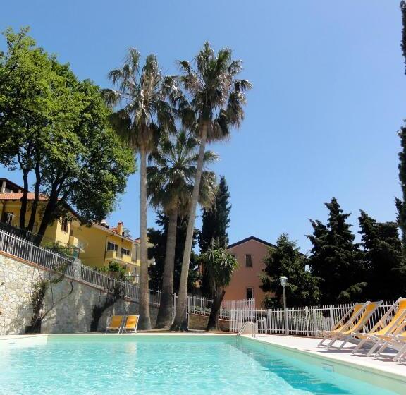 هتل Residence Dei Fiori