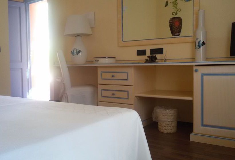 בית מלון כפרי S'acqua Sassa Resort